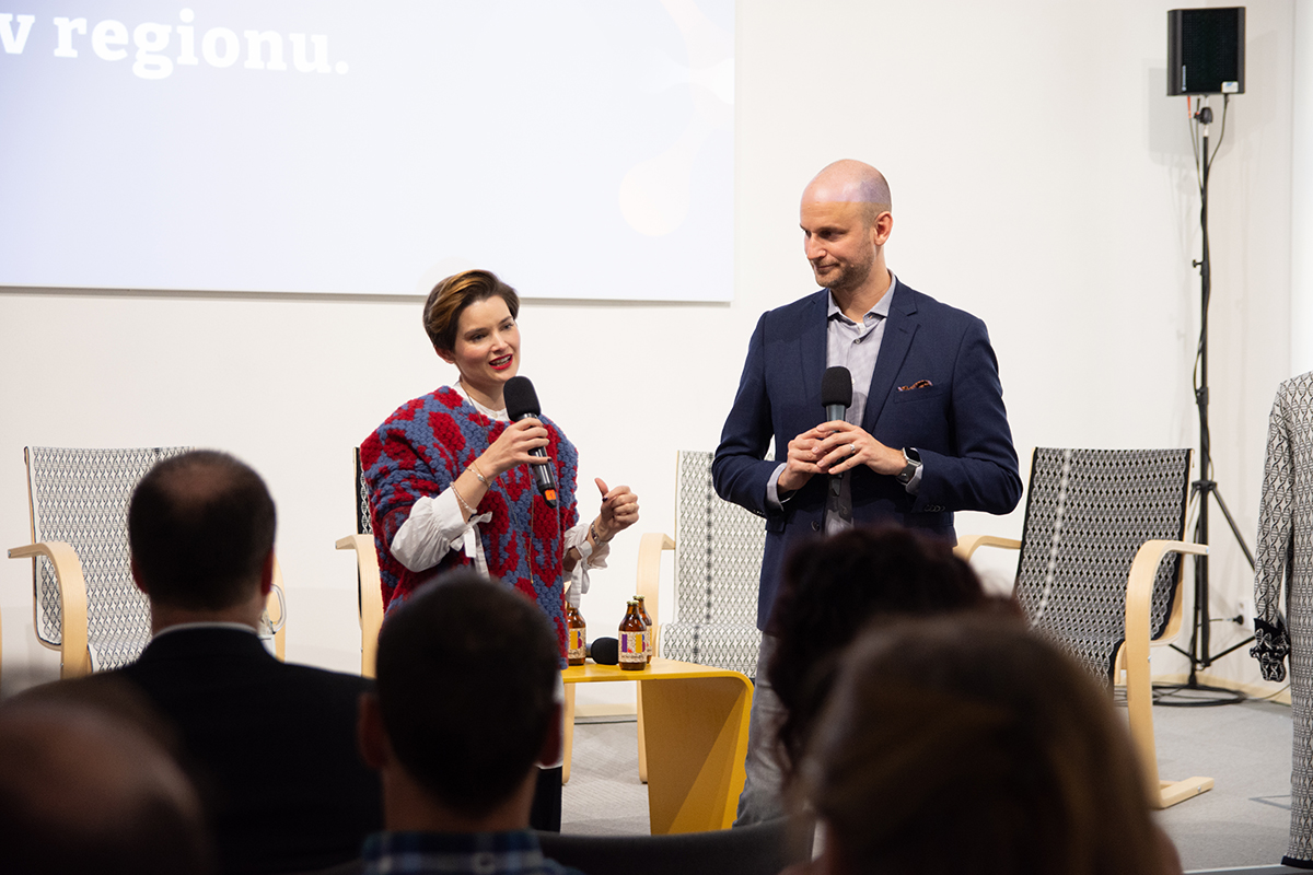 moderátoři Mezinárodní konference 2022